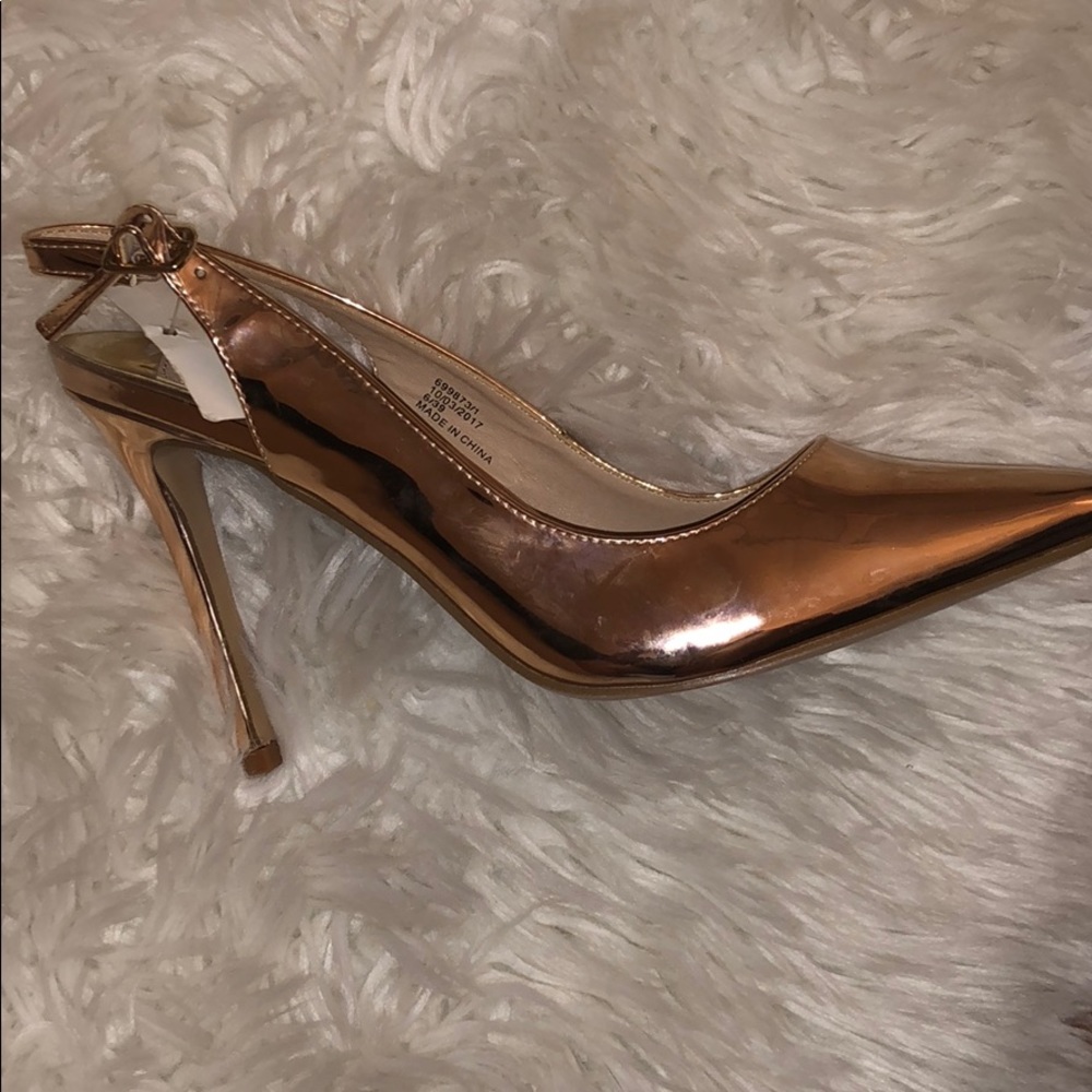 Gold Close Toe Pumps View 6